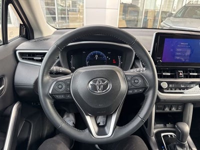 2025 Toyota Corolla Cross XLE