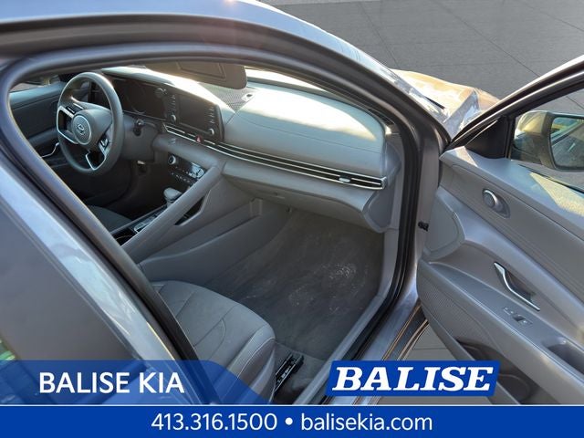 2022 Hyundai Elantra Hybrid Blue
