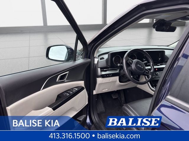 2024 Kia Carnival LX