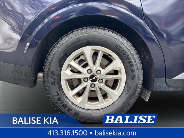 2024 Kia Carnival LX