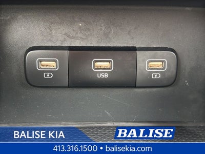 2024 Kia Carnival LX