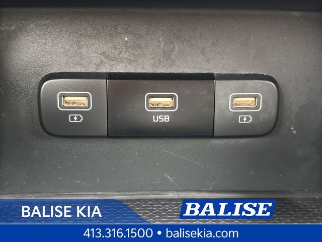 2024 Kia Carnival LX