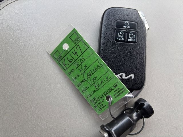 2024 Kia Carnival LX