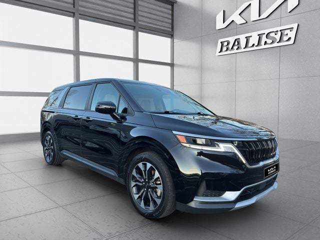 2023 Kia Carnival EX