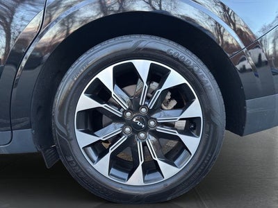 2023 Kia Carnival EX