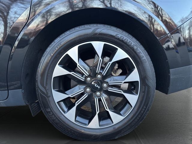 2023 Kia Carnival EX