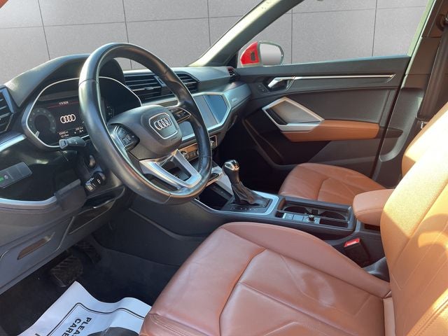 2022 Audi Q3 Premium quattro