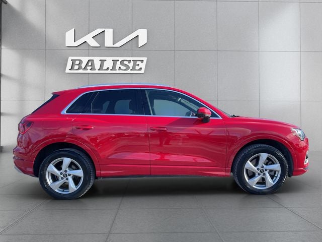 2022 Audi Q3 Premium quattro