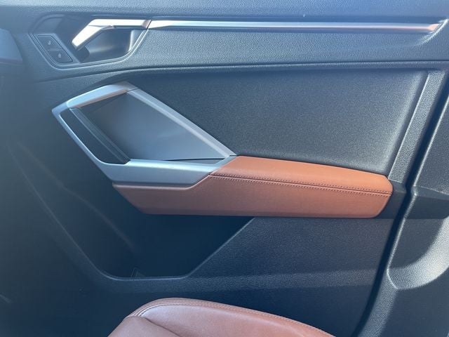 2022 Audi Q3 Premium quattro