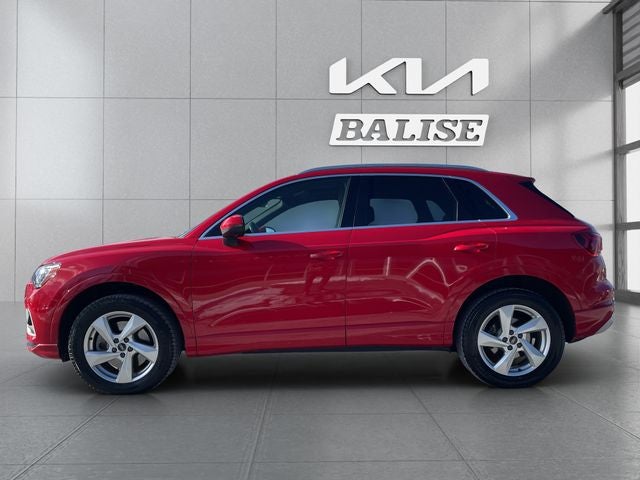 2022 Audi Q3 Premium quattro
