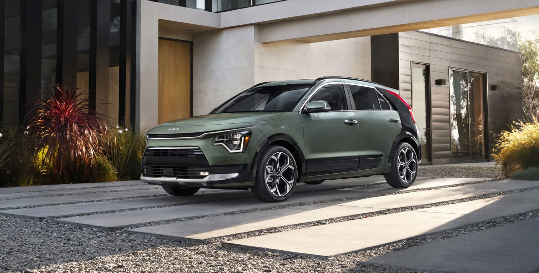 2025 Kia Niro Hybrid Hero